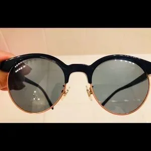 Oliver Peoples | Accessories | Oliver Peoples Ezelle  display picture 2